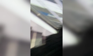 變態狂地鐵站一路跟蹤抄底 漂亮的學妹好性感的小內內