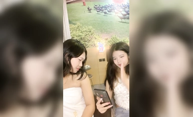 น้องสาวแสนหวานที่เกิดในปี 00! พาเพื่อนซี้คนใหม่ของคุณไปทะเล! ลูบหน้าอกกัน หีมีขนเล็กน้อย น้องสาวโชว์หุ่น