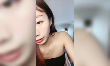 10명 중 9명이 얼굴 여신! 오랜만에 쇼가 돌아왔다! 그녀는 훌륭한 입으로, 그녀의 거시기를 핥고, 그녀를 타는 것을 즐기고, 그녀가 섹스하는 동안 혀에 키스합니다!