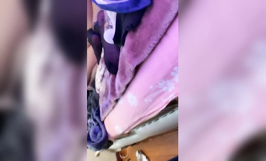 淫盪小騷貨3P名場面！苗條美腿小姐姐！肛塞插入操逼插嘴，表情一臉淫騷，搞得舒服了