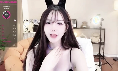 stripchat【DeepEggs】Ang tunay na diyosa~ Purong kaibahan~ Payat na binti~ Vibrator na marahas na nanginginig (11)