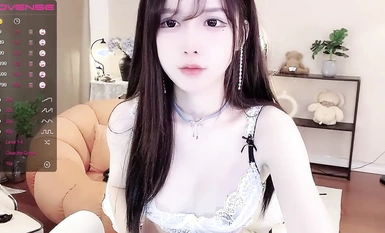 stripchat【DeepEggs】Dewi terhebat~ Kontras tulen~Kaki cantik langsing~Penggetar bergetar hebat (5)