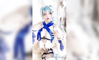 推特57萬粉網紅女神『一隻雲燒』最新OF訂閱私拍 童顏巨乳各式COS極度魅惑 高清 (4)