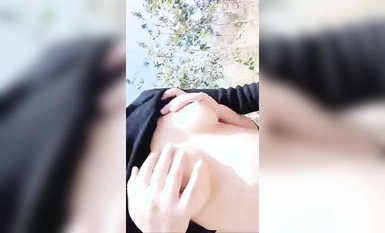 Zhen Meili menggoda orang yang lalu-lalang dan membuat mereka bergegar (1)