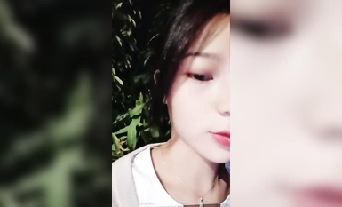Si Zhen Meili outdoor ay nang-aakit sa mga dumadaan sa serye (2)