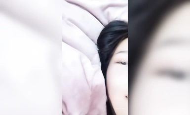 Nữ sinh xinh đẹp Zhen quyến rũ nhân viên bảo vệ trong nhiều cảnh ngoài trời (16)