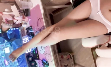 超美人ネット赤「宝蔵少女」外有料グループビデオ魅惑的なヌードダンス喘ぎziwei照合コンパイル (24)