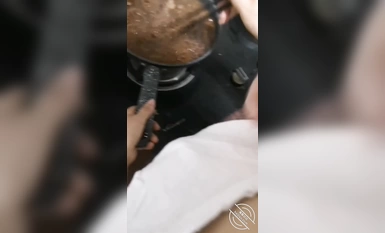 "Loạn luân mẹ con" Tôi đã cố gắng đụ người mẹ vẫn còn quyến rũ của mình một thời gian dài và cuối cùng đã thực hiện được tâm nguyện của mình trong lúc bà say (13)