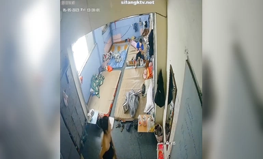 Pinakabagong pagtagas mula sa mga pribadong silid noong 2023. Sinira ng mga hacker ang camera at lihim na kinunan ng video ang pagpapalit ng damit at pagligo sa banyo ng dormitoryo ng pamilya sa maraming pagkakataon (33)