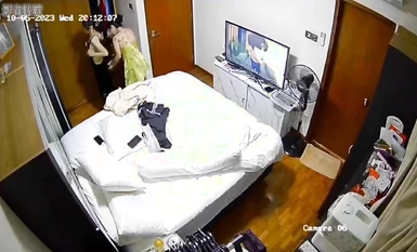 Rò rỉ mới nhất từ phòng riêng năm 2023. Hacker bẻ camera và quay lén nhiều lần việc thay đồ, tắm trong nhà vệ sinh ký túc xá của gia đình (38)