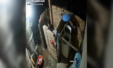私房最新流出2023 ハッカーがカメラをクラックして複数の家族寮のトイレの着替えや入浴を盗撮 (22)