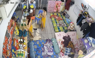 Ang pinakabagong pagtagas mula sa isang pribadong silid noong 2023. Sinira ng mga hacker ang camera at lihim na kinunan ng video ang pagpapalit ng damit at pagligo sa banyo ng dormitoryo ng pamilya sa maraming pagkakataon (1)