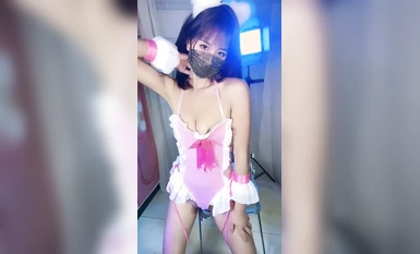 青春無敵 抖音風極品網紅嫩妹高價定製裸舞、變裝、紫薇等反差超大合集~美女如雲~有大膽露臉的 (225)
