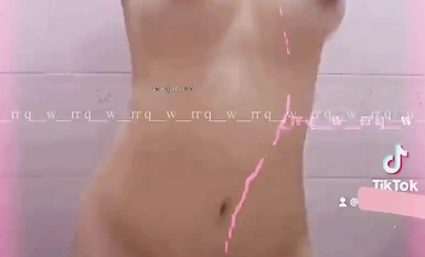 青春無敵 抖音風極品網紅嫩妹高價定製裸舞、變裝、紫薇等反差超大合集~美女如雲~有大膽露臉的 (326)