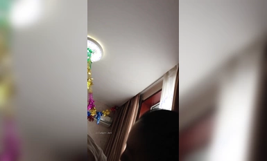 《換妻俱樂部泄密流出》綠帽老公帶著老婆和其他男人玩3P,4P 完美露臉 (5)