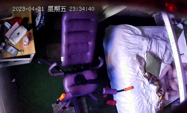 2023-4月新流出酒店近景偷拍 巨乳圓臉可愛女生和男友在情趣炮椅上啪啪