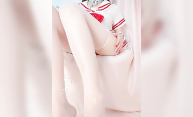 桃桃醬系列（50）值138元 紅白狗鏈半透明水手服 揉胸雙手指插入 銷魂呻吟 原版高清2