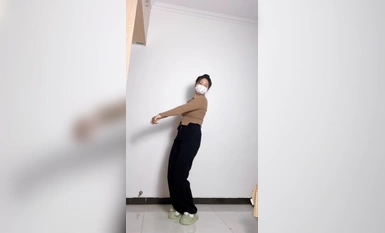 青春無敵 白皙圓潤極品天然巨乳蜂腰肥臀網紅小鋼炮【萬聽】高價私拍~變裝裸舞紫薇 (8)