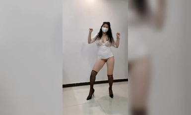 젊고, 공정하고, 둥글고, 매우 아름다운 자연 가슴, 벌 허리, 뚱뚱한 엉덩이, 순 빨강, 작은 강철 총 [완 듣기] 고가의 개인 촬영 ~ 누드 댄스를 위해 차려 입는 Ziwei (11)