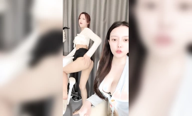 신참! 쌍둥이 미녀가 바다로 내려가 ~ 가슴이 엄청 크다 ~ [작은 복숭아 복숭아 복숭아] 하얀 시럽이 흐르고있다! ~ ~ (1)