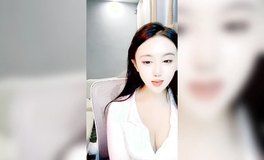 Siaran hijau bertukar kepada siaran lucah~Penampilan terbaik [okk] Puteri harimau putih dengan badan sempurna~Saya melancap secara langsung, stoking hitam cantik dan puki merah jambu tanpa rambut, saya suka (8)