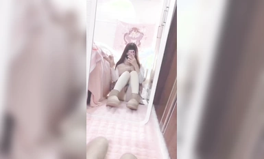 [直播系]悶騷的眼鏡妹 各種自插 騷氣上天最新合集 (13)