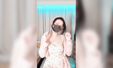 Selebriti internet Douyin kontras jalang "Naimi" tarian bogel terbaru Jun "Little Devil + Mermaid" pakaian seksi ultra-jelas 4K (7)