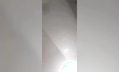Một người đàn ông cải trang thành phụ nữ vào nhà vệ sinh nữ để lén quay phim các cô gái đang tắm. Trưởng nhóm đã bị bắt. Nguồn tài liệu đã hết bản in này sẽ không còn nữa.