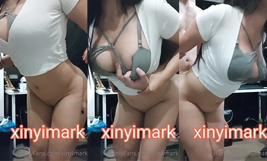 Vua súng đảo kho báu "Xinyi Zhao Youting" Kissmemore gặp nhau và chèn vào trong ba giây
