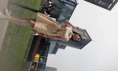 The god netroots red card place tailing sneak shot beauty under the skirt scenery yellow dress super quality temperament beauty hair leak out especially more, white thong pants