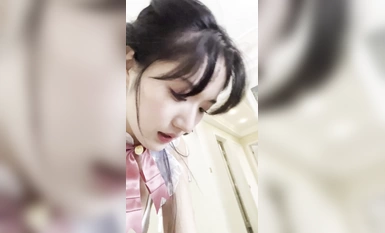 ネットワーク赤いプロの韓服モデル▌Vun Er▌コントラストビッチビッチのオナニーの下で純粋で美しい何百万人ものファンの最新の流出は、マンコの波の金マスターバーストおむつインサイドショットを明らかにする（2）