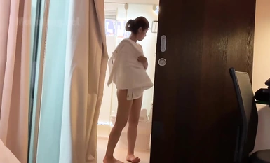 大神胖Tiger重金約戰交過七八個男朋友做過女教師的漂亮小姐姐一鏡到底全程露臉銷魂呻吟各種高潮臉內射對話很精彩