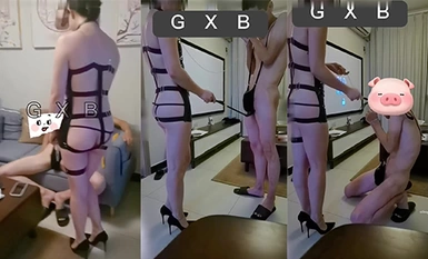 《極品反差淫妻泄密》真實騷妻居家轟趴無套內射刷鍋第一人！推特頂級綠帽奴GXB私拍調教啪啪3P美臀粉屄真不錯完結2 (49)
