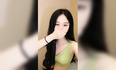 Seorang gadis cantik sekolah pergi ke pantai [Pemimpin Liga Loli], berbogel dan menyentuh kemaluannya hingga orgasme, bekerja sambilan semasa percutian musim panas untuk mendapatkan perbelanjaan sara hidup, pari-pari kecil itu mempunyai faraj yang cantik 
