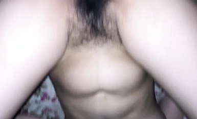 深夜干母狗，手指插菊花为肛交做准备