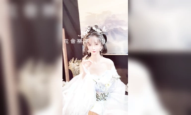 【高端絕美❤️私拍】超火爆網紅喵小吉黃金拍檔金魚kinngyo新作《蒼梧瑤》畫風美到爆炸 酥乳小穴誘人至極 (2)