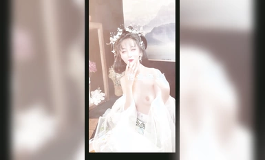 【高端絕美❤️私拍】超火爆網紅喵小吉黃金拍檔金魚kinngyo新作《蒼梧瑤》畫風美到爆炸 酥乳小穴誘人至極 (2)