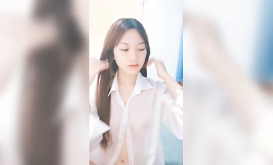 跟牛奶一樣的白漿見過嗎？【湖南甜甜】，新人，清純漂亮的19歲學生妹，真趕上了排卵期，這也太多了(1)