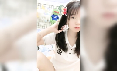 Ponniu Seese(3) สาวโรงเรียนหน้าตาดีและไร้เดียงสา