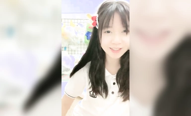 Ponniu Seese(3) สาวโรงเรียนหน้าตาดีและไร้เดียงสา