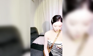 長腿網紅臉顏值女神 一個小櫻桃 (1)