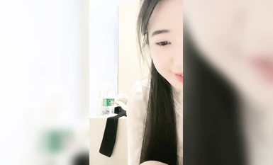 蘇州G奶校花重磅回歸！【我不是學妹】雪白美乳~多汁大肥逼 (5)