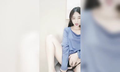女神下海【喃兒】漂亮超高顏值~千萬別錯過~美臀美足2 (4)