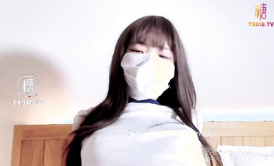 [미나의 학교 친구들] 치마를 이용해 18세 무식한 소녀를 유혹하는 장난꾸러기 삼촌 (위)