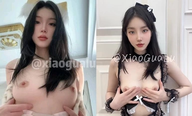 新晉無敵反差福利姬~推特19歲極品花季美少女【小瓜陸】露臉私拍~乳夾狗鏈道具紫薇調教自己相當炸裂（1）
