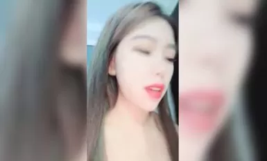 สมอยอดนิยมมีรายได้สูงสุดหอยเป๋าฮื้อสีชมพูและทวารหนักชั้นหนึ่งน้ำอสุจิพุ่งออกมาภายใต้กอดรัดของวัวดำตัวใหญ่ผลงานชิ้นเอกของการช่วยตัวเอง