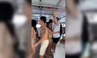 顶级富豪游艇上的淫乱聚会 太爽了有钱人真会玩