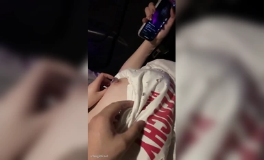 高顏模特身材氣質網紅女神【總在你背後TK】露臉淫亂私拍，女神調教成母狗給黃毛兄弟一起肏3P（4）
