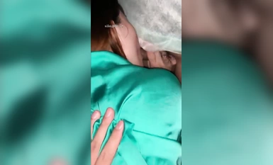 高顏模特身材氣質網紅女神【總在你背後TK】露臉淫亂私拍，女神調教成母狗給黃毛兄弟一起肏3P（4）