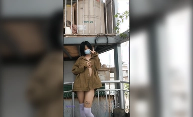 推特網紅巨乳反差母狗【咩咩】私拍全套~裸舞露出滴蠟SM調教紫薇陰道放冰塊（4）